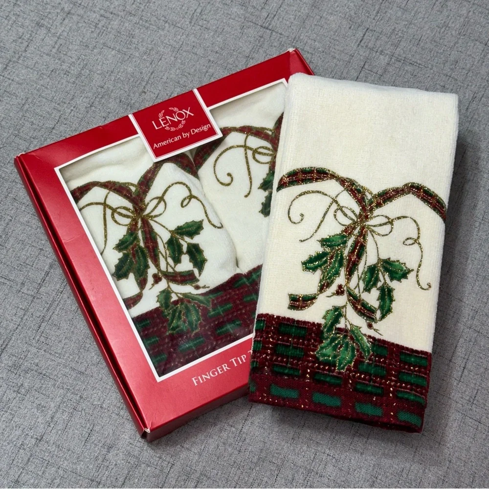 3 Lenox Christmas Hand Towels Holiday Nouveau Finger Tip Holly Tartan Plaid NWT